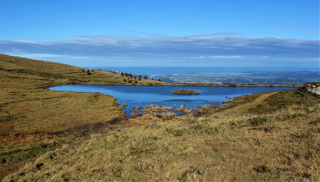 vista de los pozos de noja cantabria planes favoritos 2025